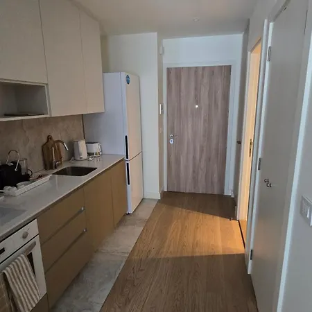 Beldorado - Waterfront Luxury Designer Apartment *